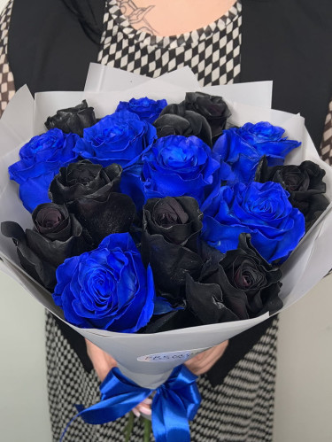 Микс Синие и Черные розы 15 шт