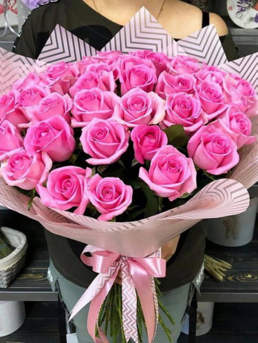 Розовые длинные розы 120 см - 25 шт.