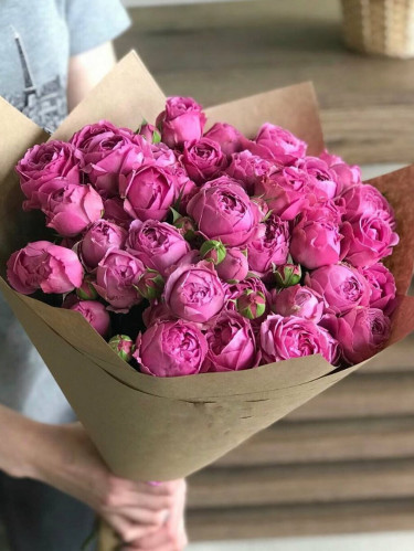 Фиолетовые пионовидные розы подхваты из цветов для штор купить