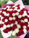 Красные и белые розы микс 101 шт фото 4