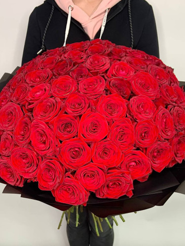 Роза красная 60 см - 101 шт.